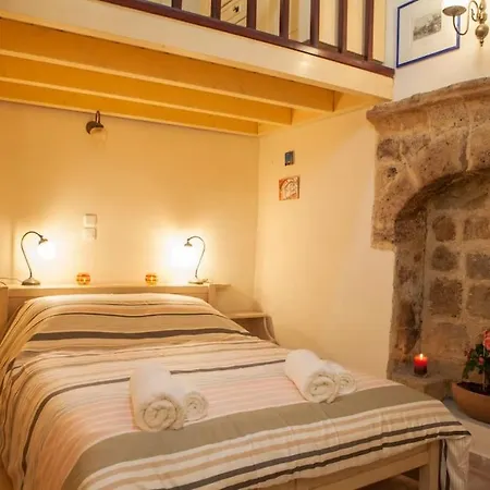 St Georges Sanctum, The Heart Of Rhodes Old Town Holiday home *