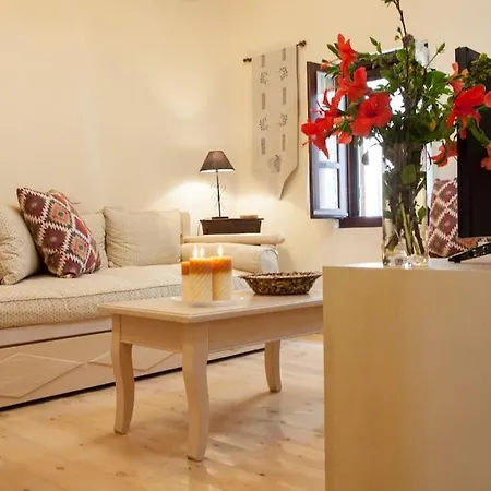 St Georges Sanctum, The Heart Of Rhodes Old Town Holiday home *